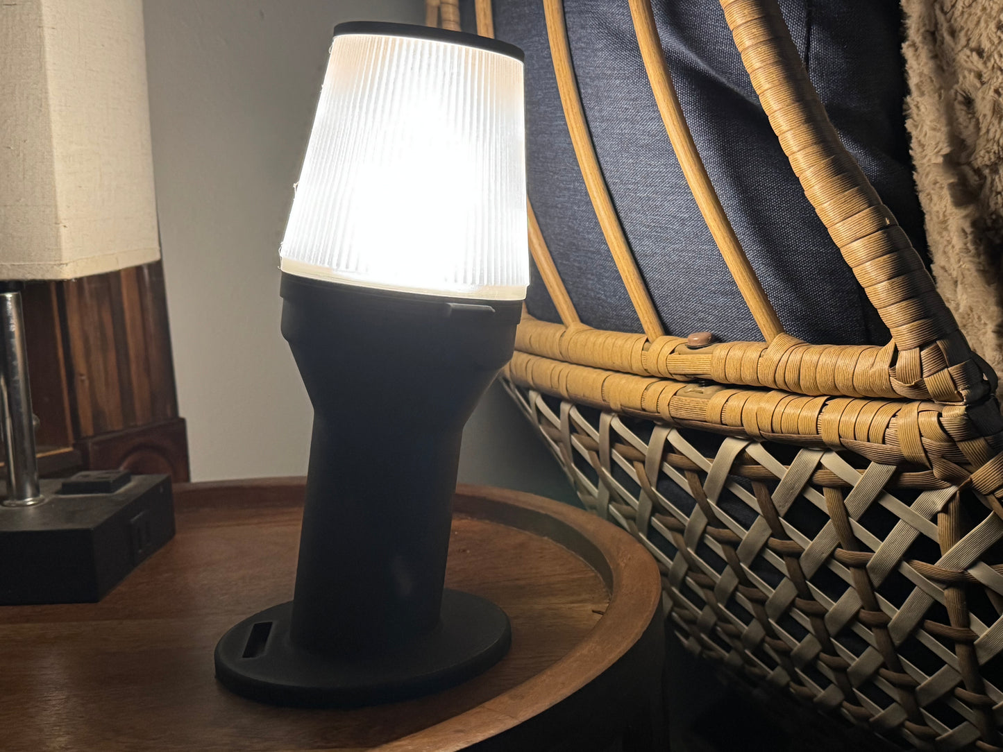 Intake Inspired RGB Desk Lamp – Rechargeable Automotive Intake Lamp | Gearhead Desk Light | Car Enthusiast’s Dream Lamp